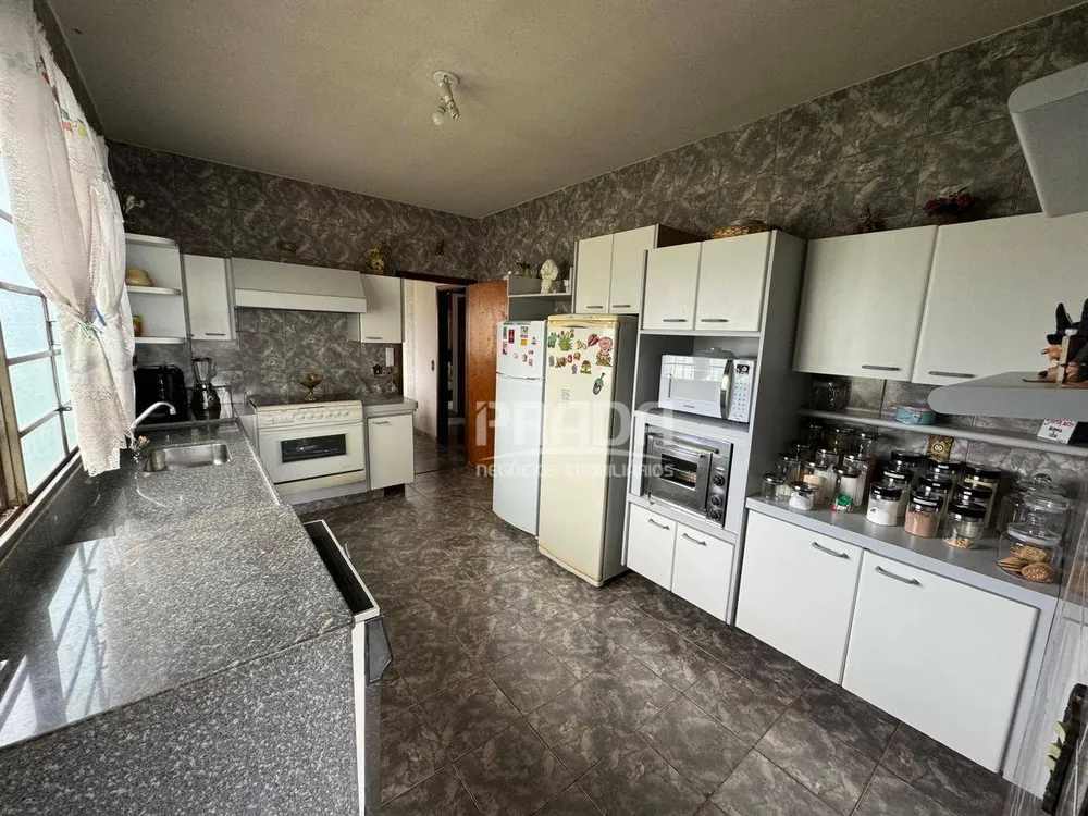 Sobrado, 6 quartos, 319 m² - Foto 9