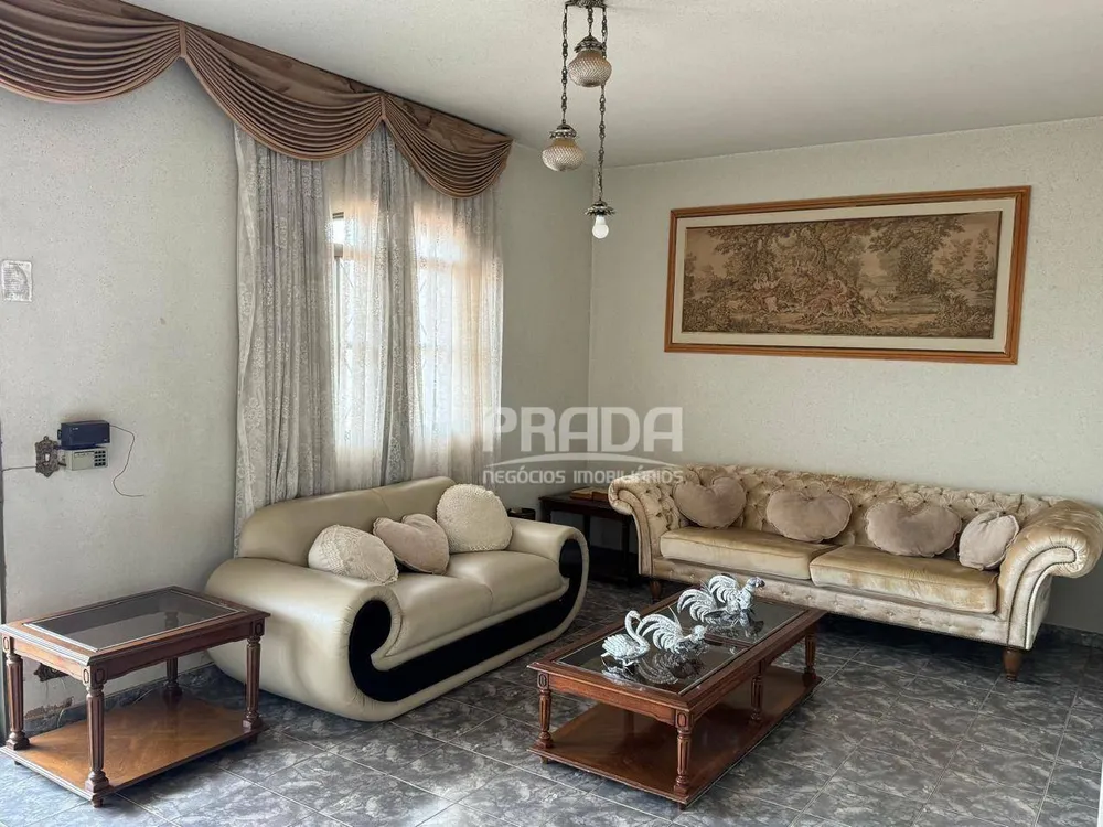 Sobrado, 6 quartos, 319 m² - Foto 1