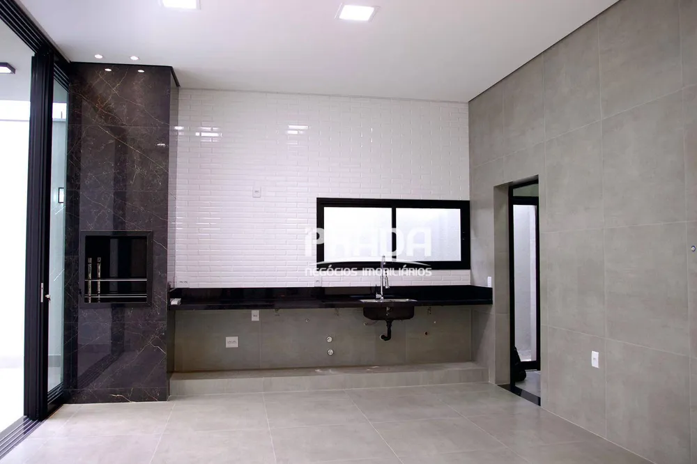 Casa, 3 quartos, 194 m² - Foto 2