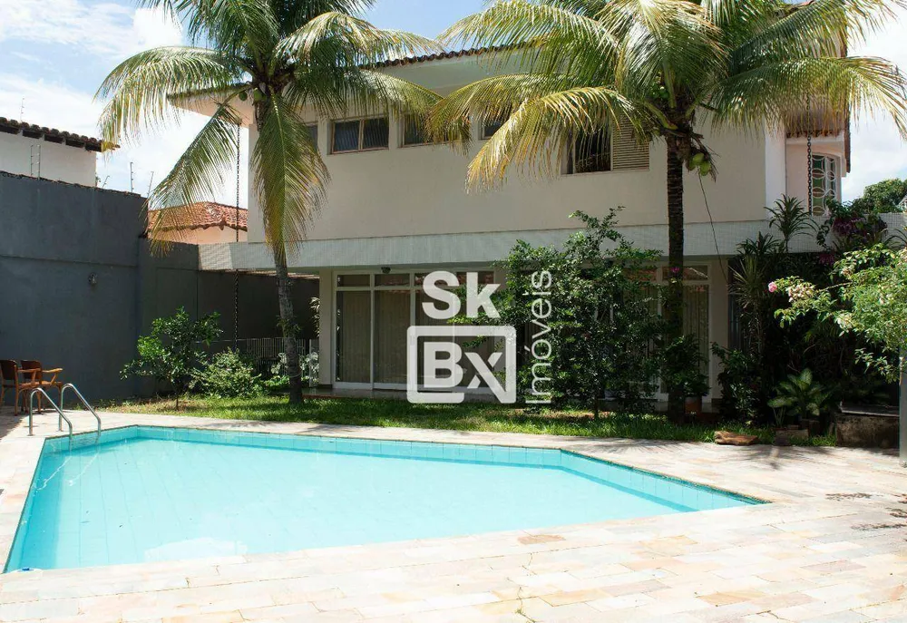 Casa, 4 quartos, 340 m² - Foto 1