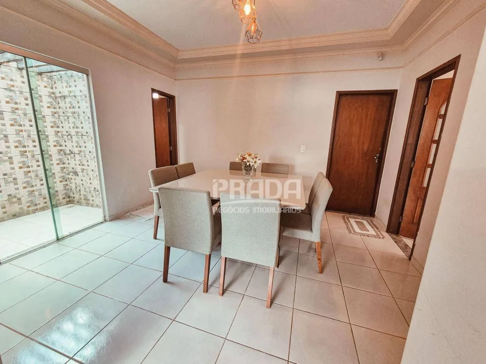 Casa, 3 quartos, 202 m² - Foto 3