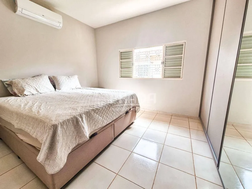 Casa, 3 quartos, 202 m² - Foto 5