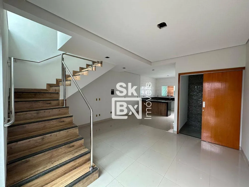 Casa, 3 quartos, 108 m² - Foto 1
