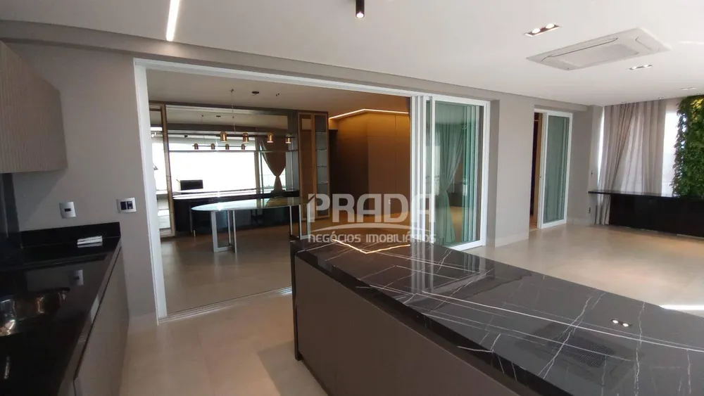 Apartamento, 3 quartos, 194 m² - Foto 2