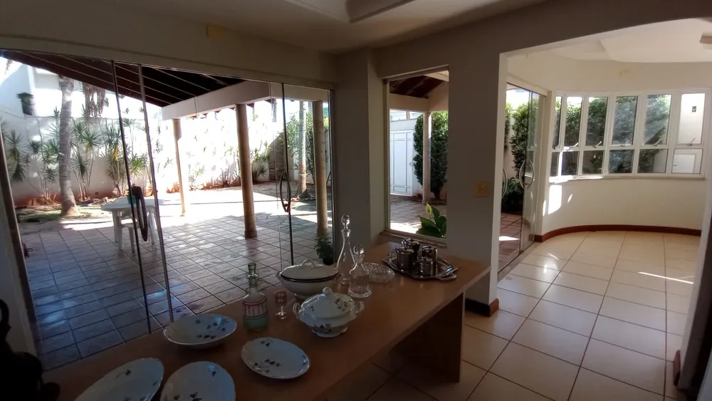 Casa, 4 quartos, 305 m² - Foto 3