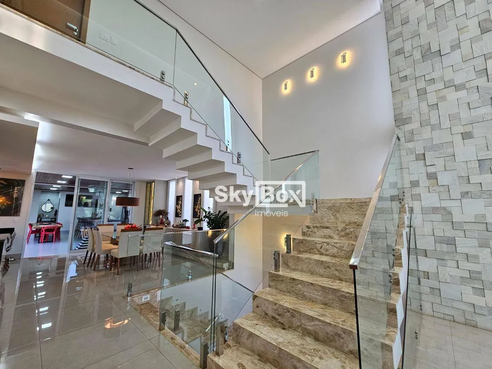 Sobrado, 4 quartos, 549 m² - Foto 1