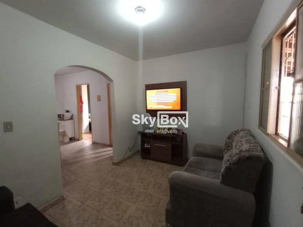 Casa, 3 quartos, 131 m² - Foto 1