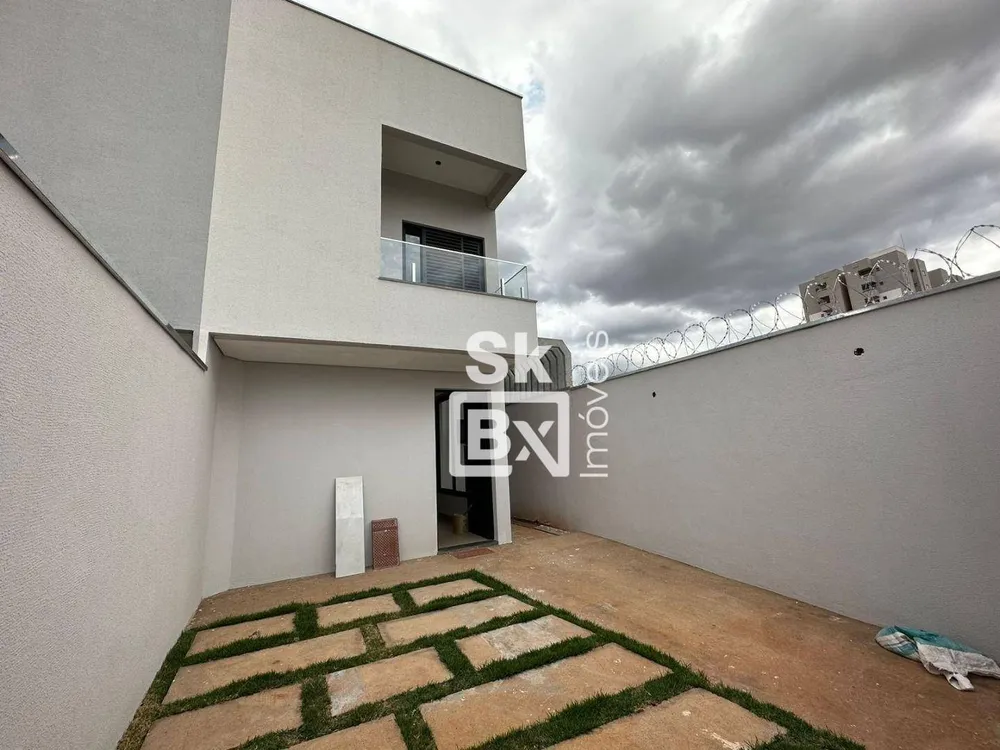 Casa, 3 quartos, 106 m² - Foto 1