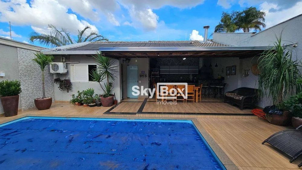 Casa, 3 quartos, 241 m² - Foto 8