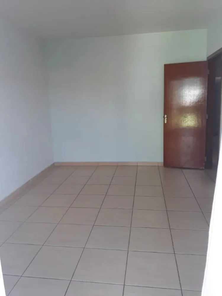 Casa, 6 quartos, 277 m² - Foto 3