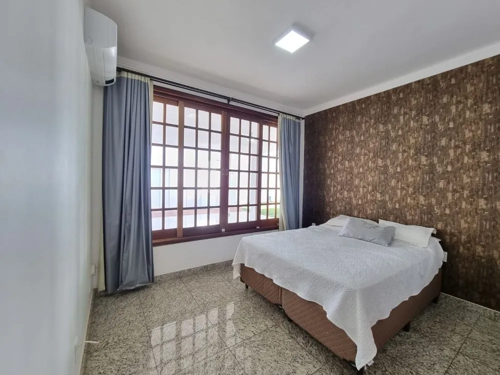 Casa, 3 quartos, 207 m² - Foto 12
