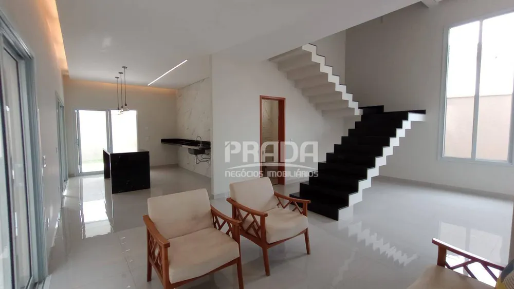 Casa, 3 quartos, 193 m² - Foto 1