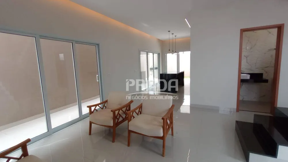 Casa, 3 quartos, 193 m² - Foto 2