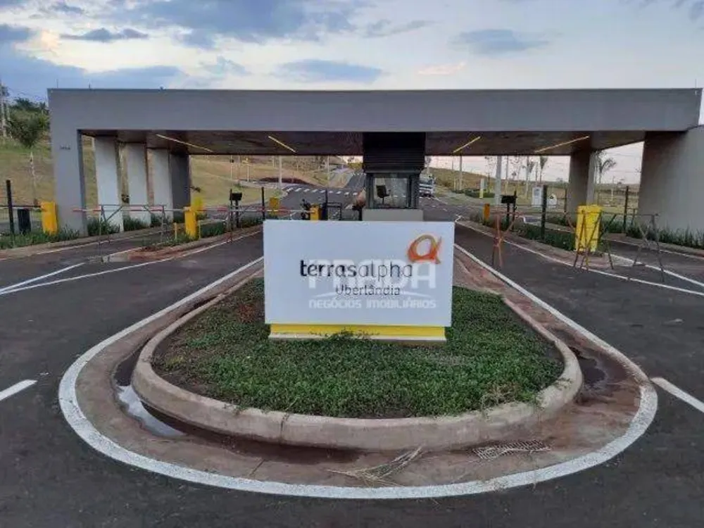 Loteamento e Condomínio, 527 m² - Foto 2