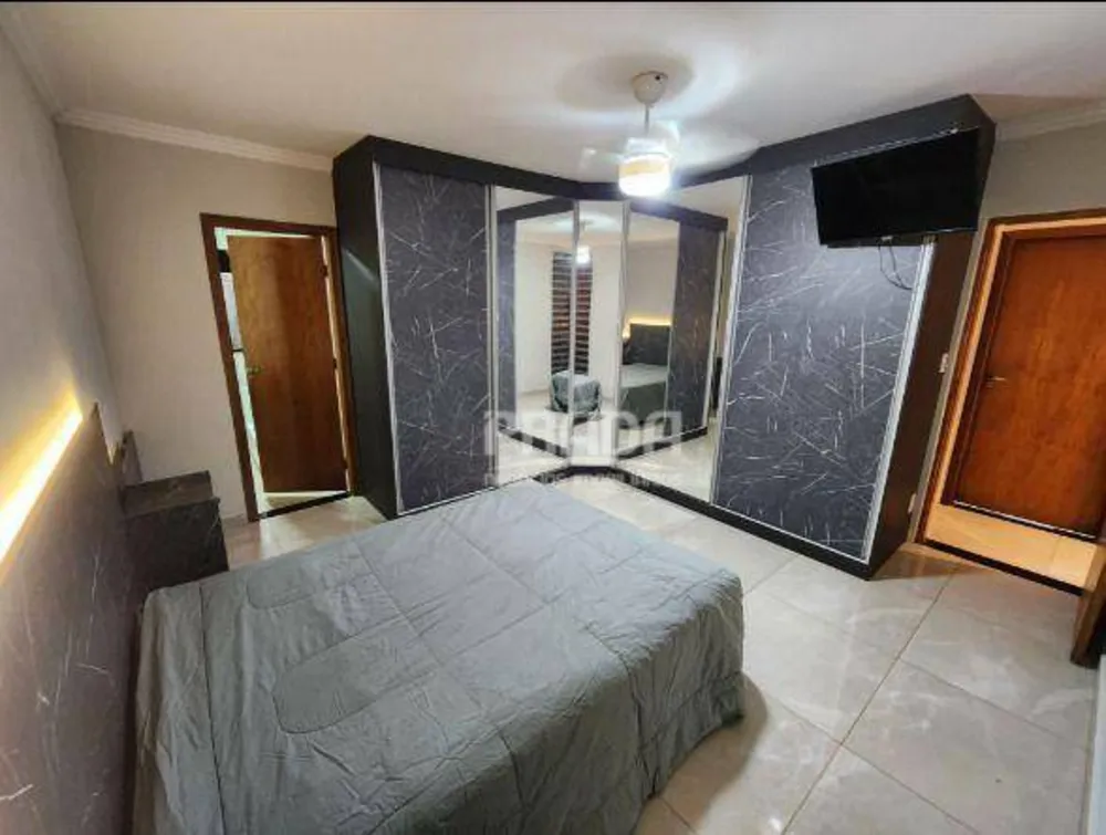 Casa, 3 quartos, 200 m² - Foto 2