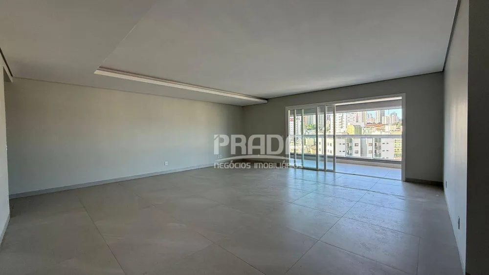 Apartamento, 3 quartos, 186 m² - Foto 1
