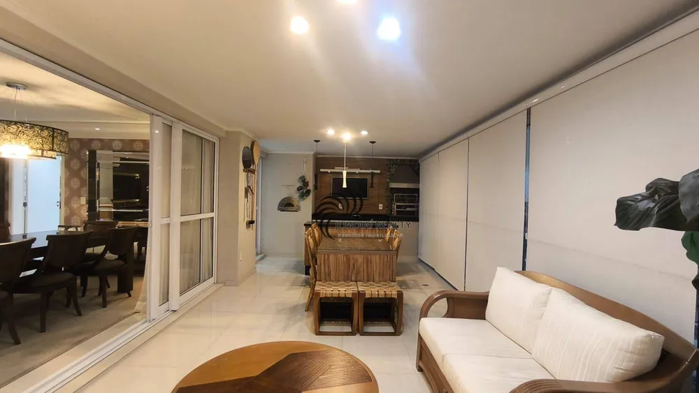 Apartamento, 3 quartos, 216 m² - Foto 1