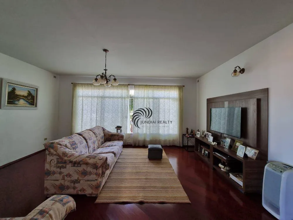 Casa, 3 quartos, 202 m² - Foto 1