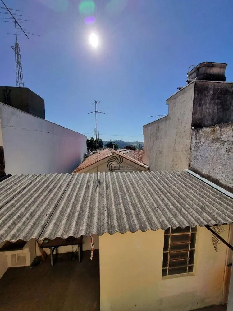 Casa, 3 quartos, 202 m² - Foto 1