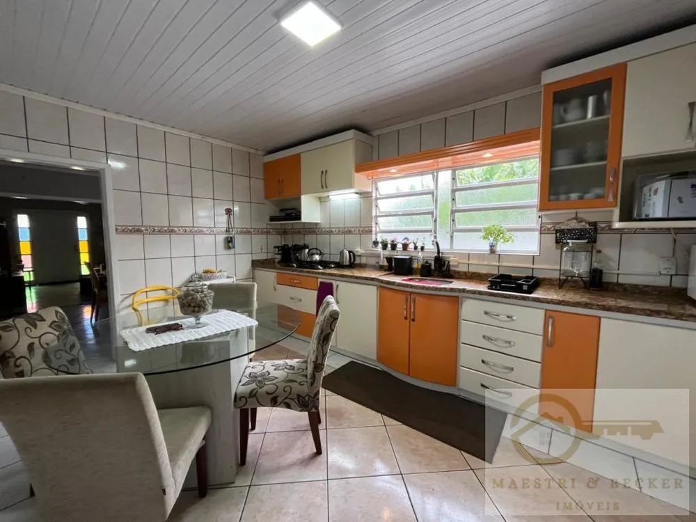 Casa, 3 quartos, 220 m² - Foto 2