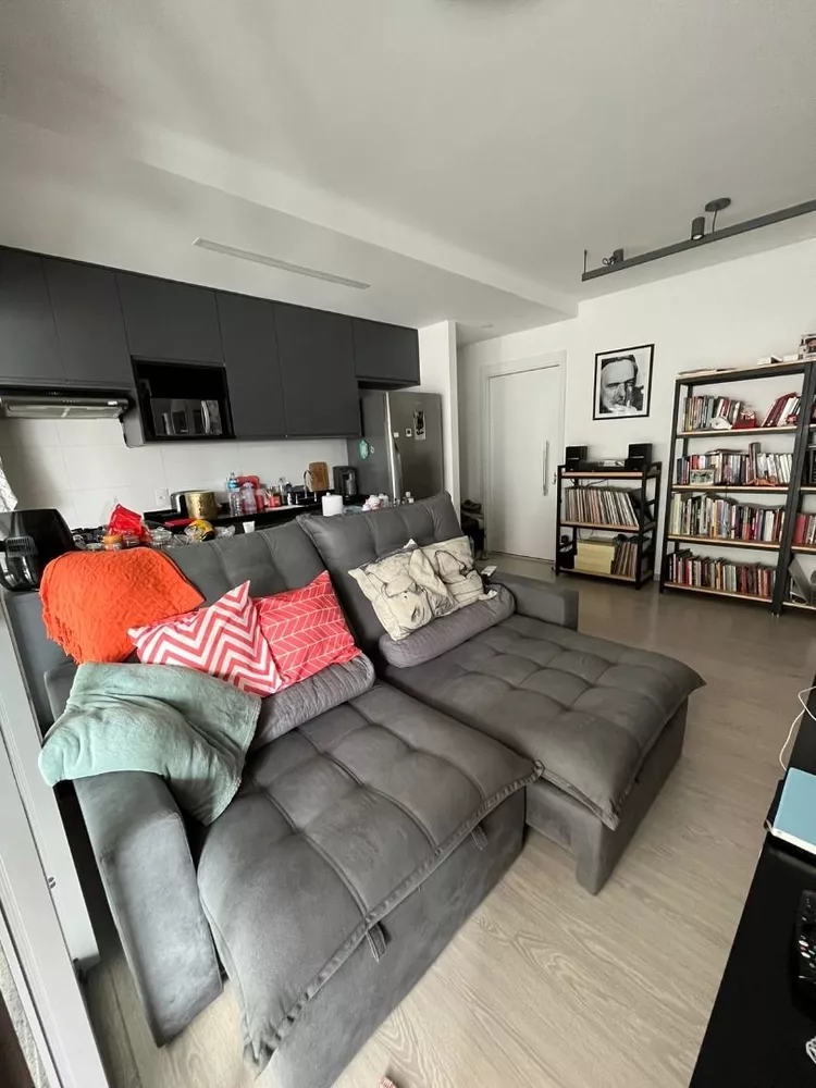 Apartamento à venda com 2 quartos, 69m² - Foto 4