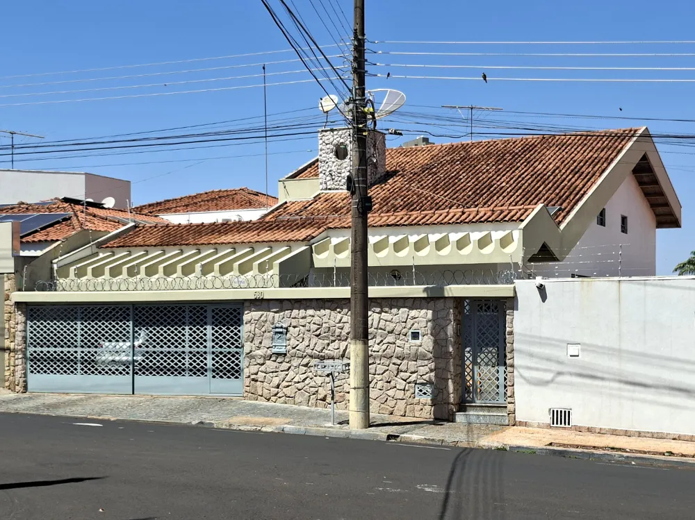 Sobrado, 5 quartos, 368 m² - Foto 1