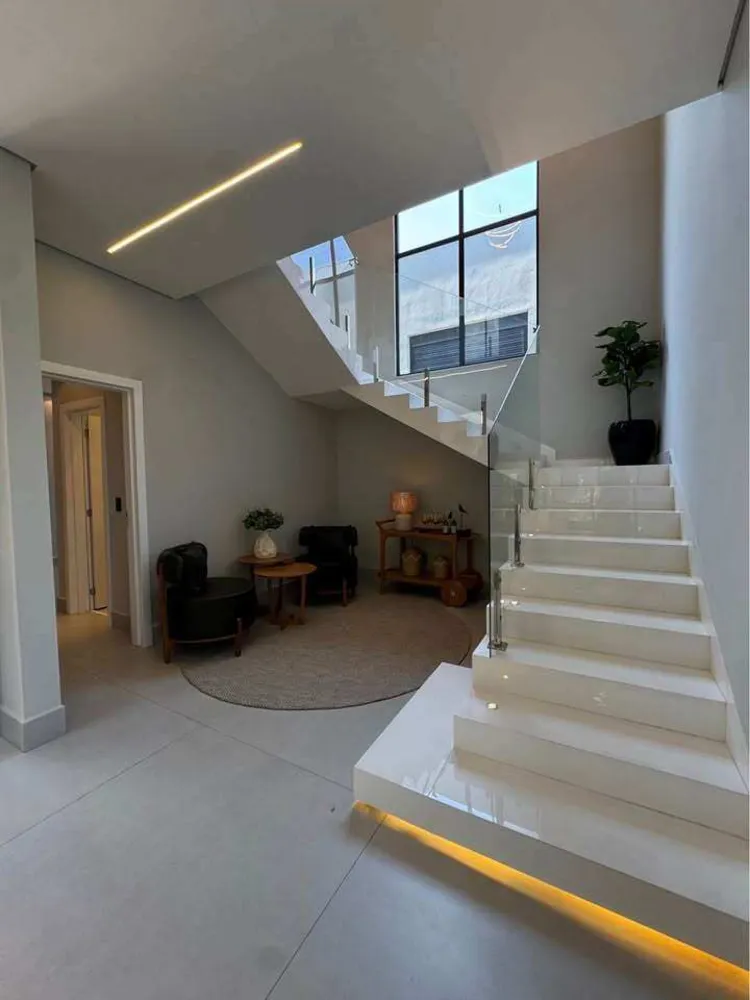 Casa, 4 quartos, 250 m² - Foto 3