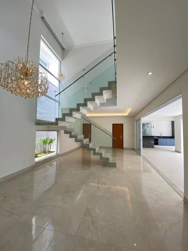 Casa, 4 quartos, 306 m² - Foto 2