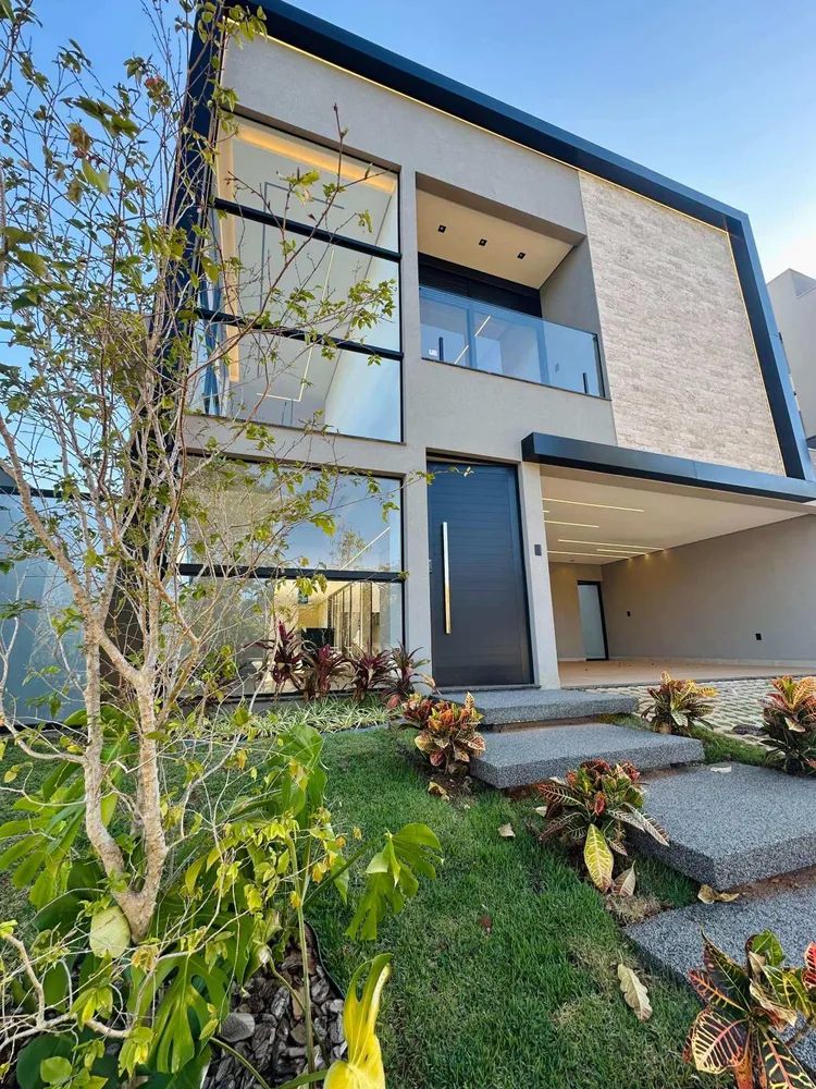 Casa, 3 quartos, 270 m² - Foto 1