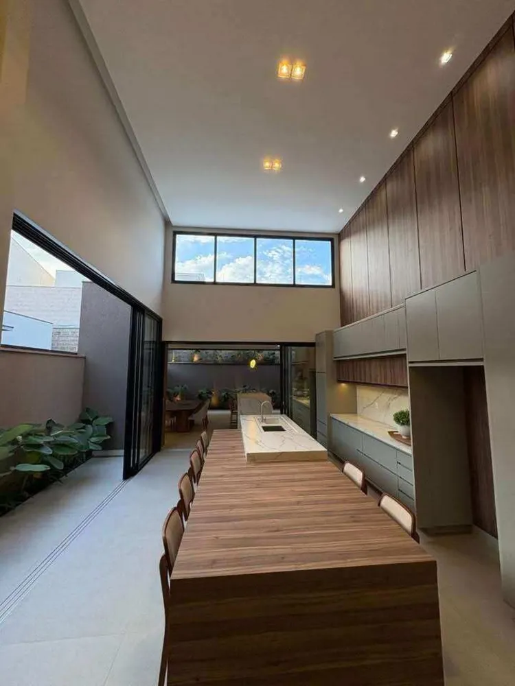 Casa, 3 quartos, 212 m² - Foto 2