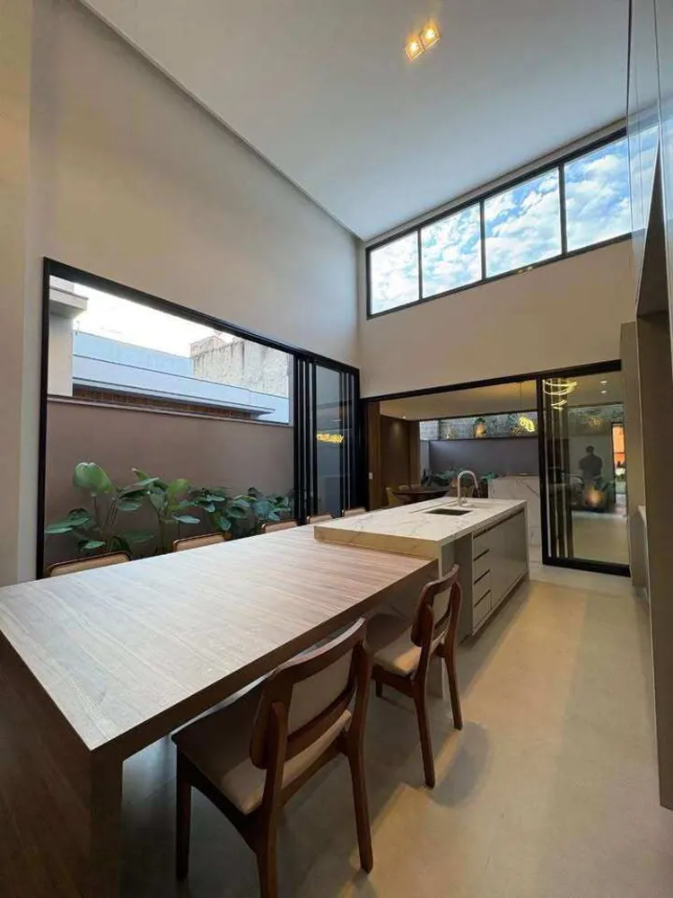 Casa, 3 quartos, 212 m² - Foto 3