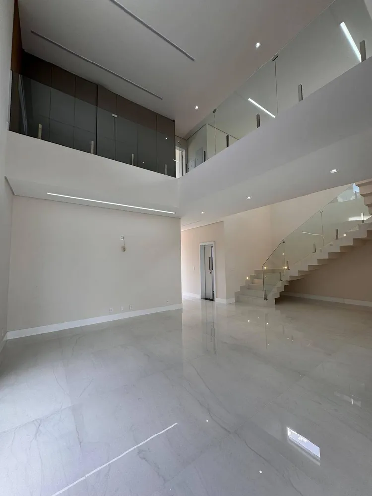 Casa, 4 quartos, 270 m² - Foto 2