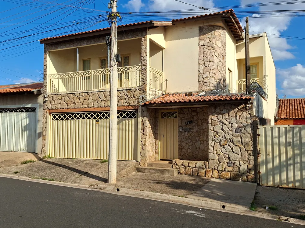Casa, 3 quartos, 283 m² - Foto 1