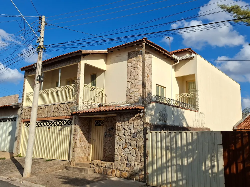 Casa, 3 quartos, 283 m² - Foto 3