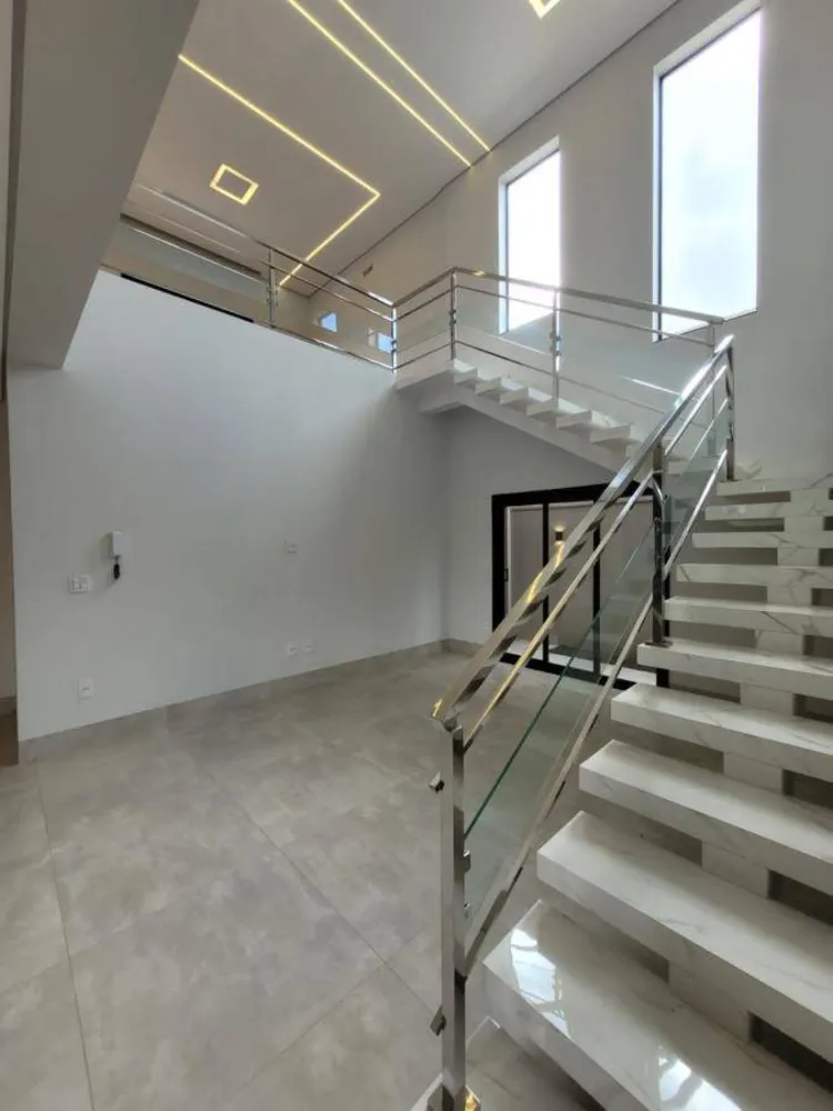 Casa, 4 quartos, 256 m² - Foto 4