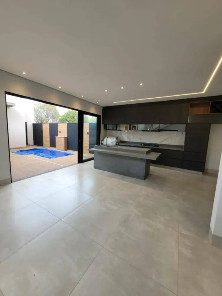 Casa, 4 quartos, 256 m² - Foto 3