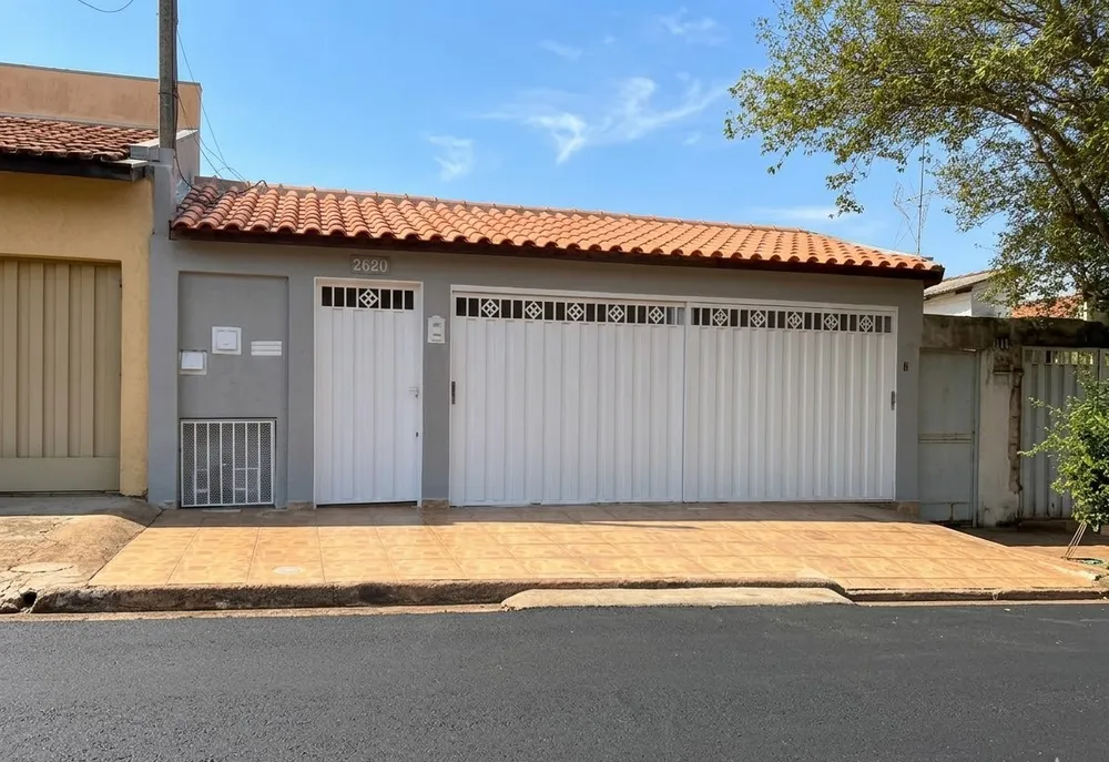 Casa, 3 quartos, 137 m² - Foto 1