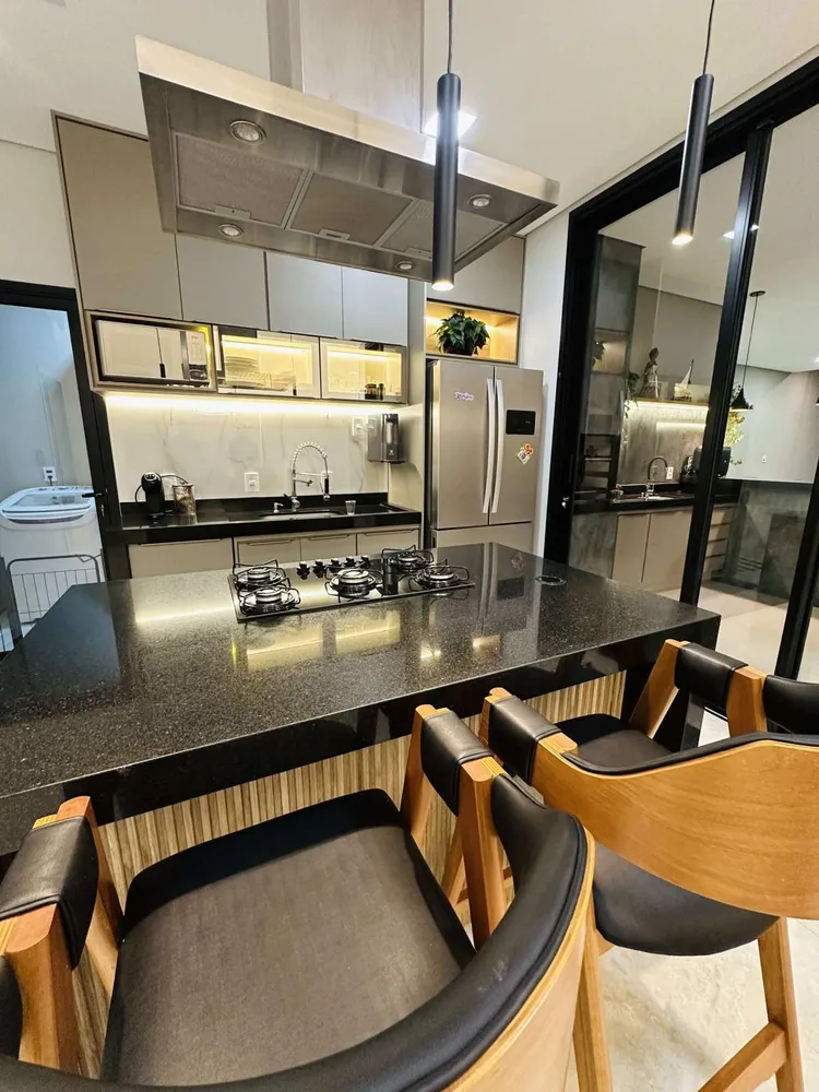 Casa, 3 quartos, 171 m² - Foto 4