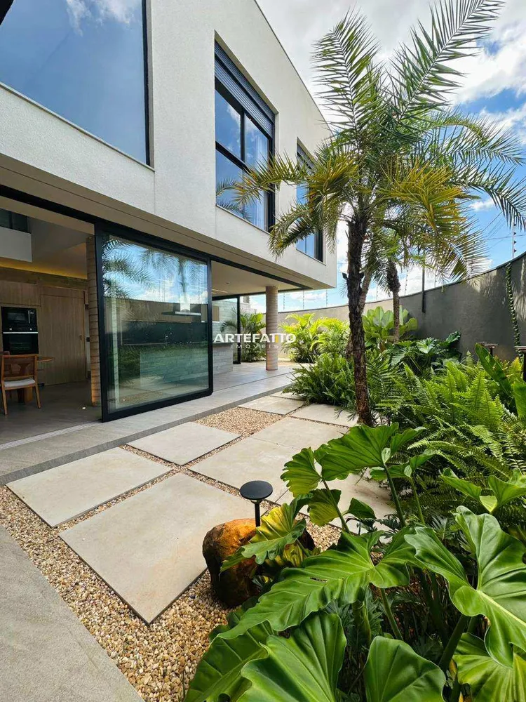 Sobrado, 3 quartos, 200 m² - Foto 1