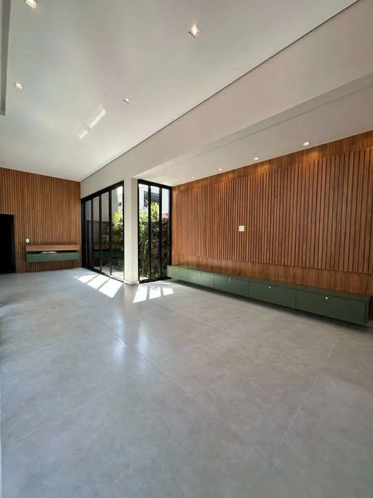 Casa, 4 quartos, 272 m² - Foto 2