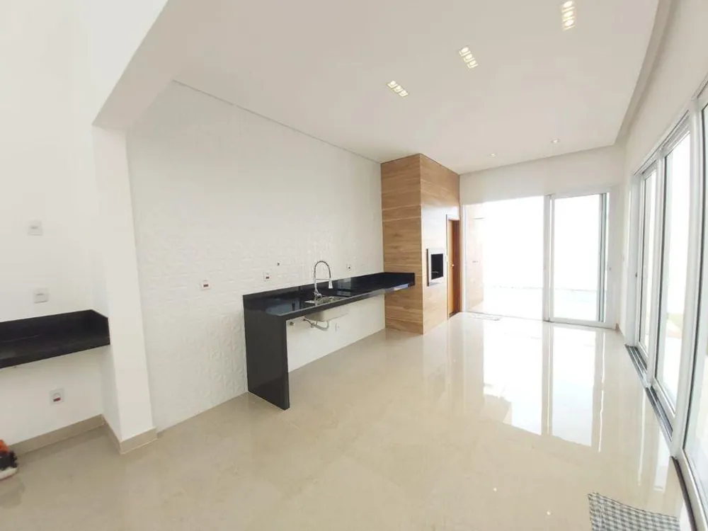 Casa, 3 quartos, 208 m² - Foto 2
