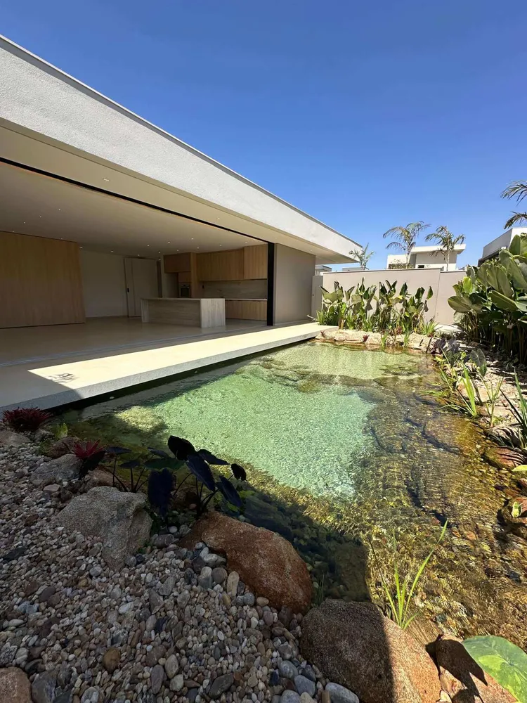 Casa, 3 quartos, 220 m² - Foto 1