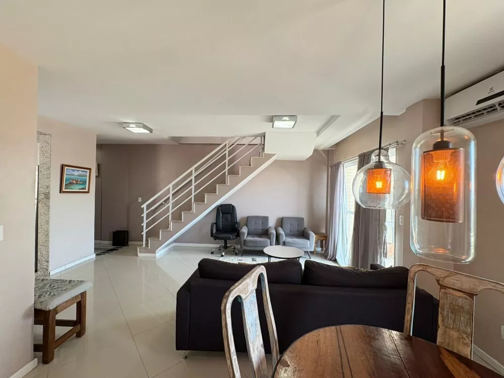 Cobertura, 3 quartos, 190 m² - Foto 1