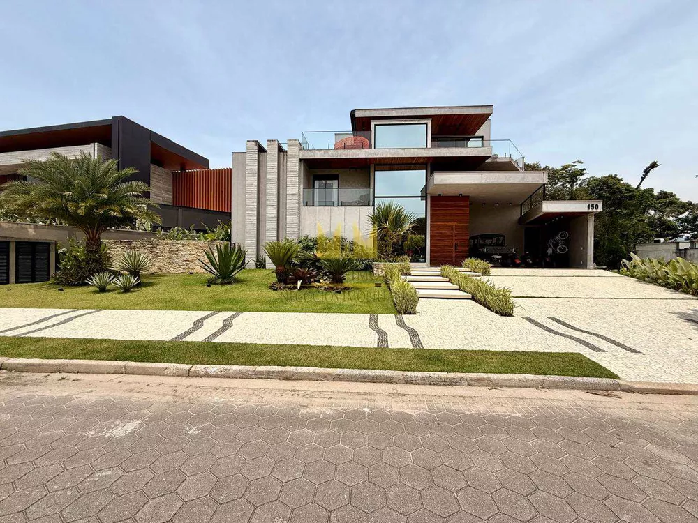 Casa, 5 quartos, 625 m² - Foto 1