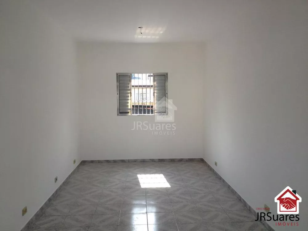 Casa à venda com 2 quartos, 120m² - Foto 1