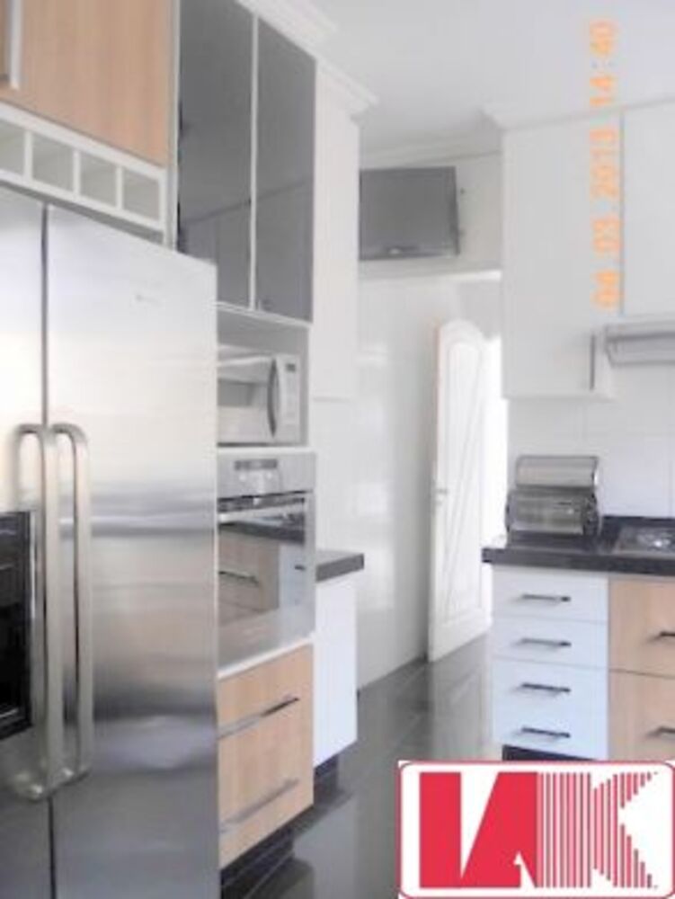 Sobrado, 3 quartos, 241 m² - Foto 2