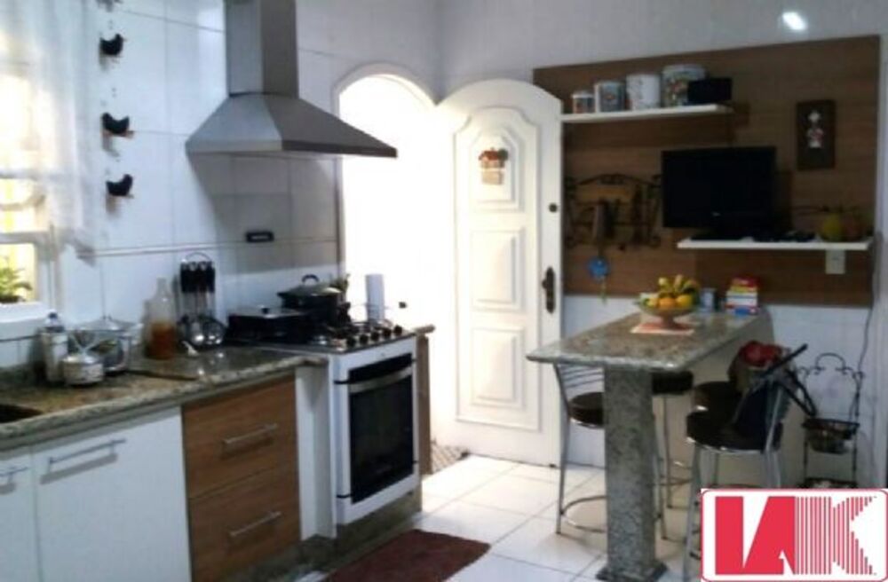 Casa, 1 quarto, 180 m² - Foto 2