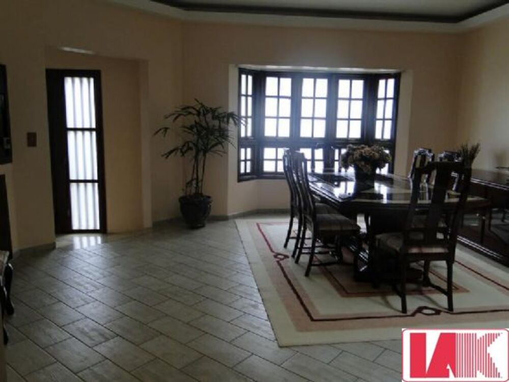 Sobrado à venda com 3 quartos, 630m² - Foto 3