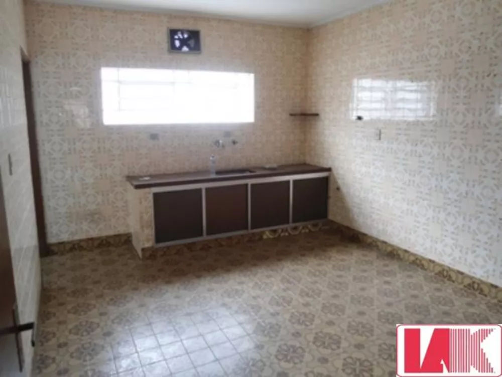 Sobrado para alugar com 3 quartos, 100m² - Foto 2