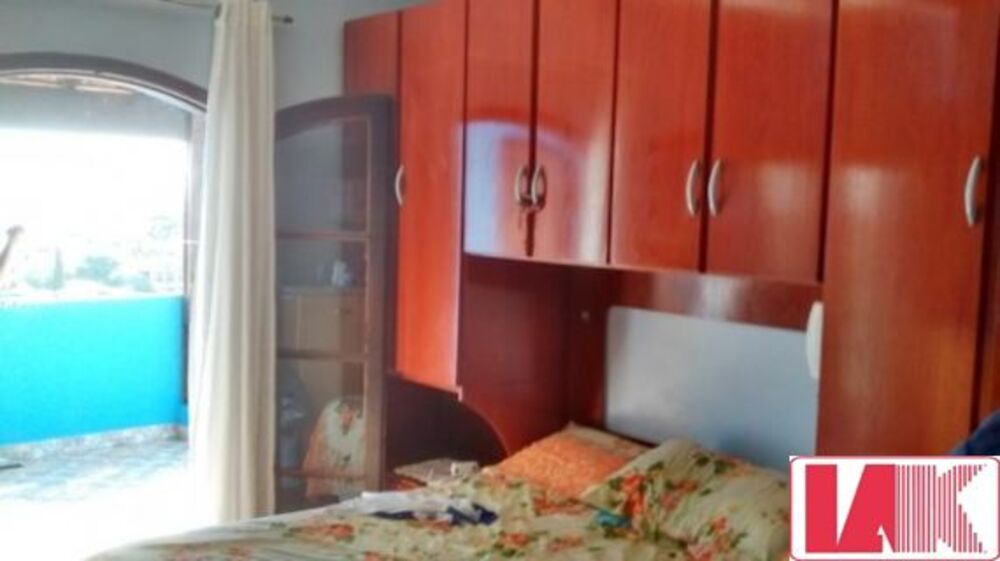 Sobrado, 3 quartos, 258 m² - Foto 1
